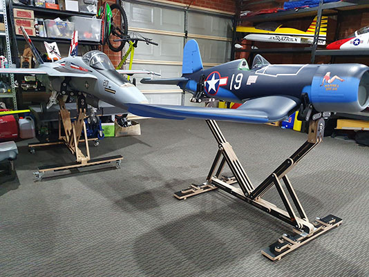 RC model aeroplane stand and support